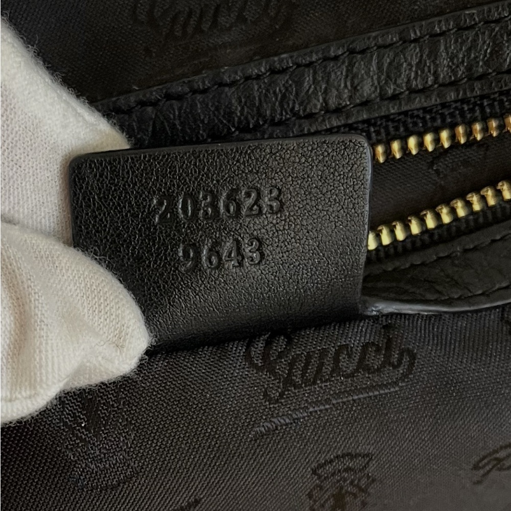 Gucci Guccissima Studded Leather Pelham Shoulder Bag Ltd Ed Rare 1990 - Picture 17 of 17